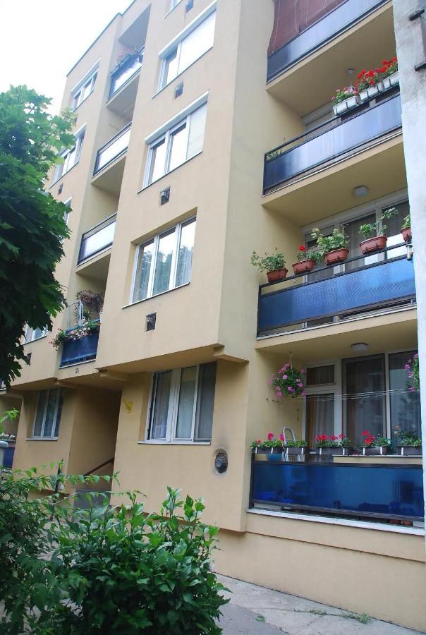 Bartakovics Apartman Eger Bagian luar foto